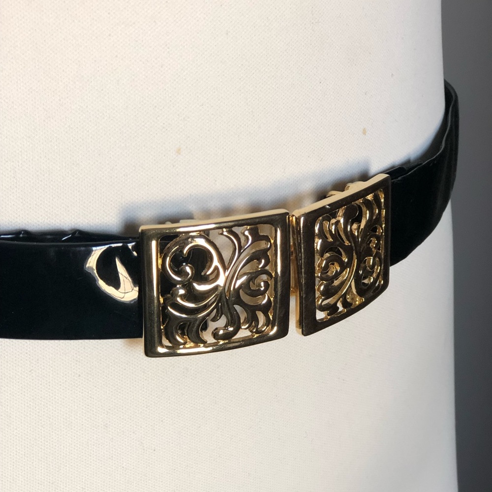 Vintage 80’’s/90’s Talbots Patent Leather Black Shiny Gold Clasp Buckle Belt